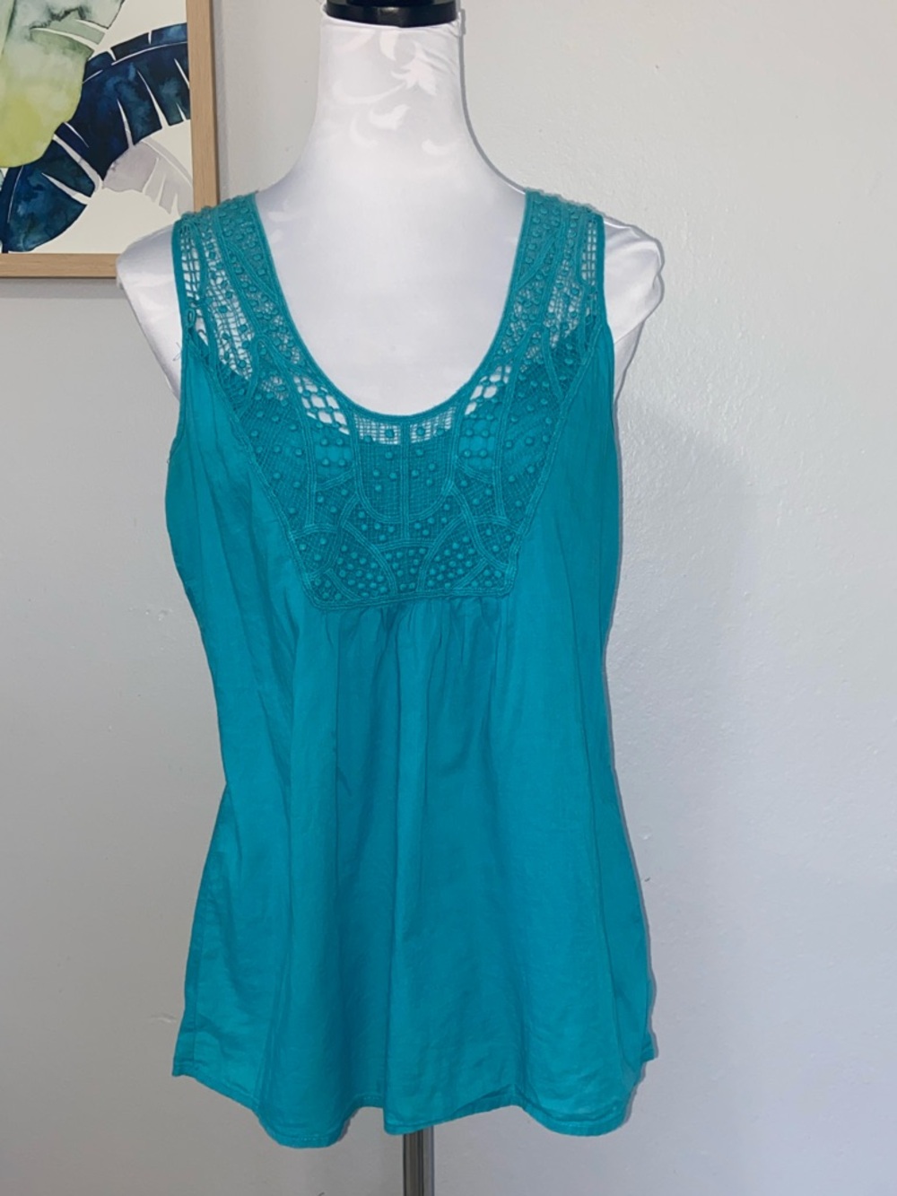 GAP crochet tank